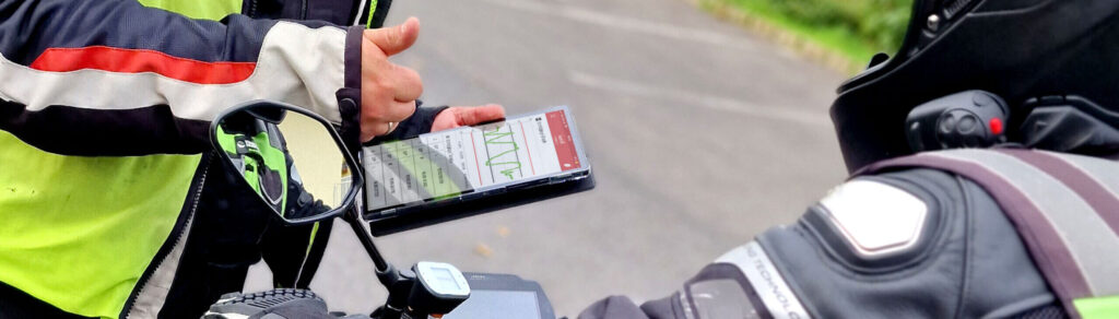 kurvX Trainer-Dashboard – Schräglage und Kurventechnik im Motorradtraining analysieren